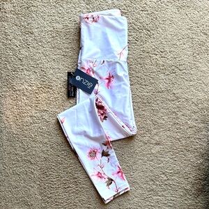 BNWT Onzie Floral Leggings XS